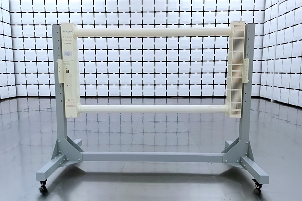 南京洛仑推出国产首台10kHz-100MHz范围内满足200V/m的强电场发生器！！！